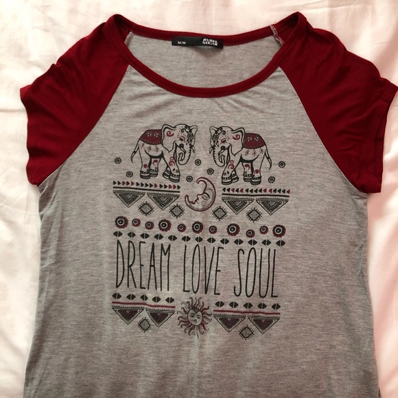 T-shirt - Picture 2 of 2